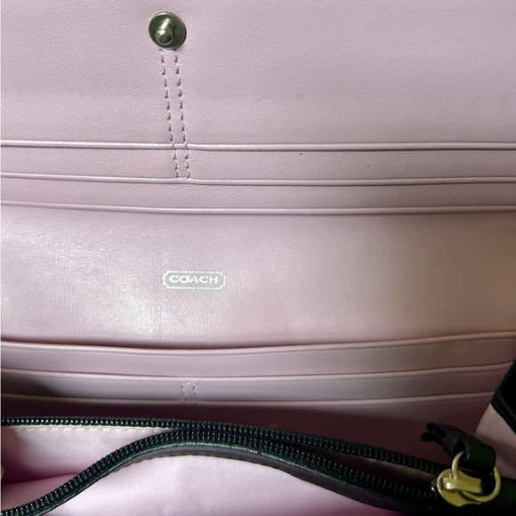 Coach Signature Wallet - Picture 3 of 5